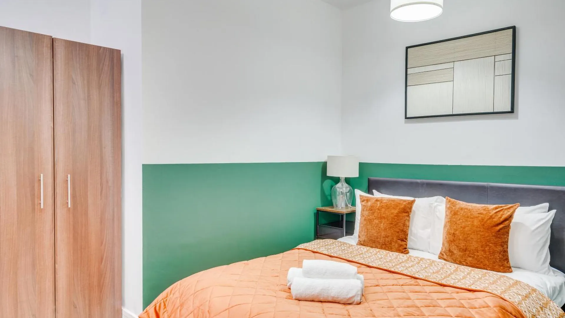 Cosy 1Br Relocation Contractors Family With Parking Apartment Cardiff 0*,